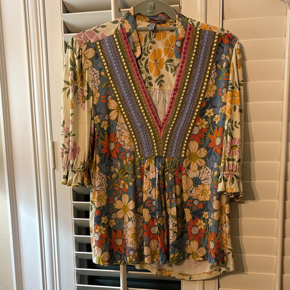Anthropologie! Bohemian Floral V-Neck Blouse.